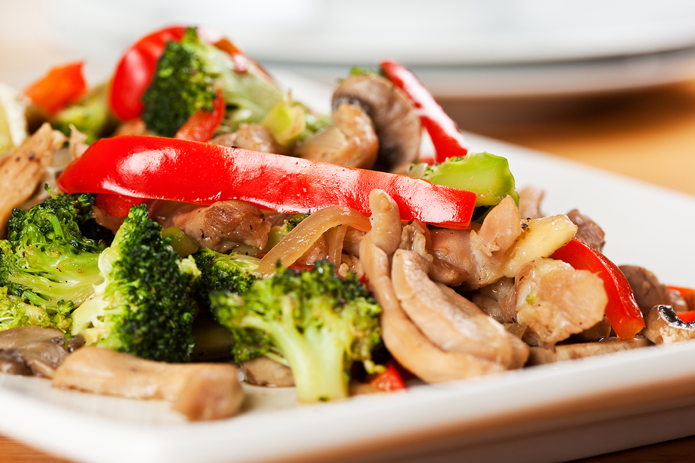 Quick & Flavorful Hoisin Chicken Broccoli Stir-Fry for Weeknights